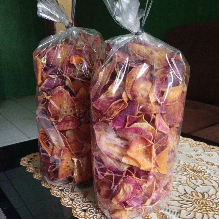 

keripik ubi ungu campur 250 g, keripik ubi manis, camilan keripik ubi ungu campur