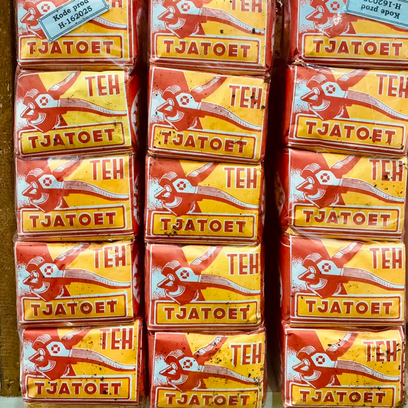 

Teh Tjatoet | Catut | Catoet | Merah | Kuning | Putih Merah