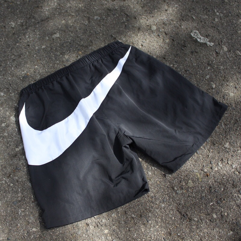 CELANA SPORT NIKE VINTAGE BIG SWOOSH - Celana Jogging Celana Running Celana Gym Running Shorts