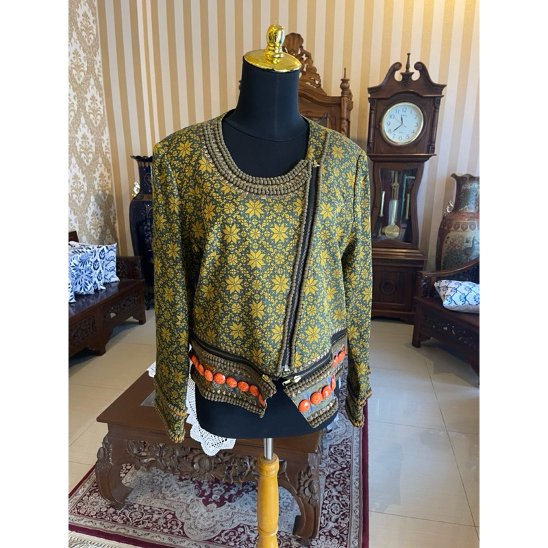 Preloved Blazer Batik Dian Pelangi