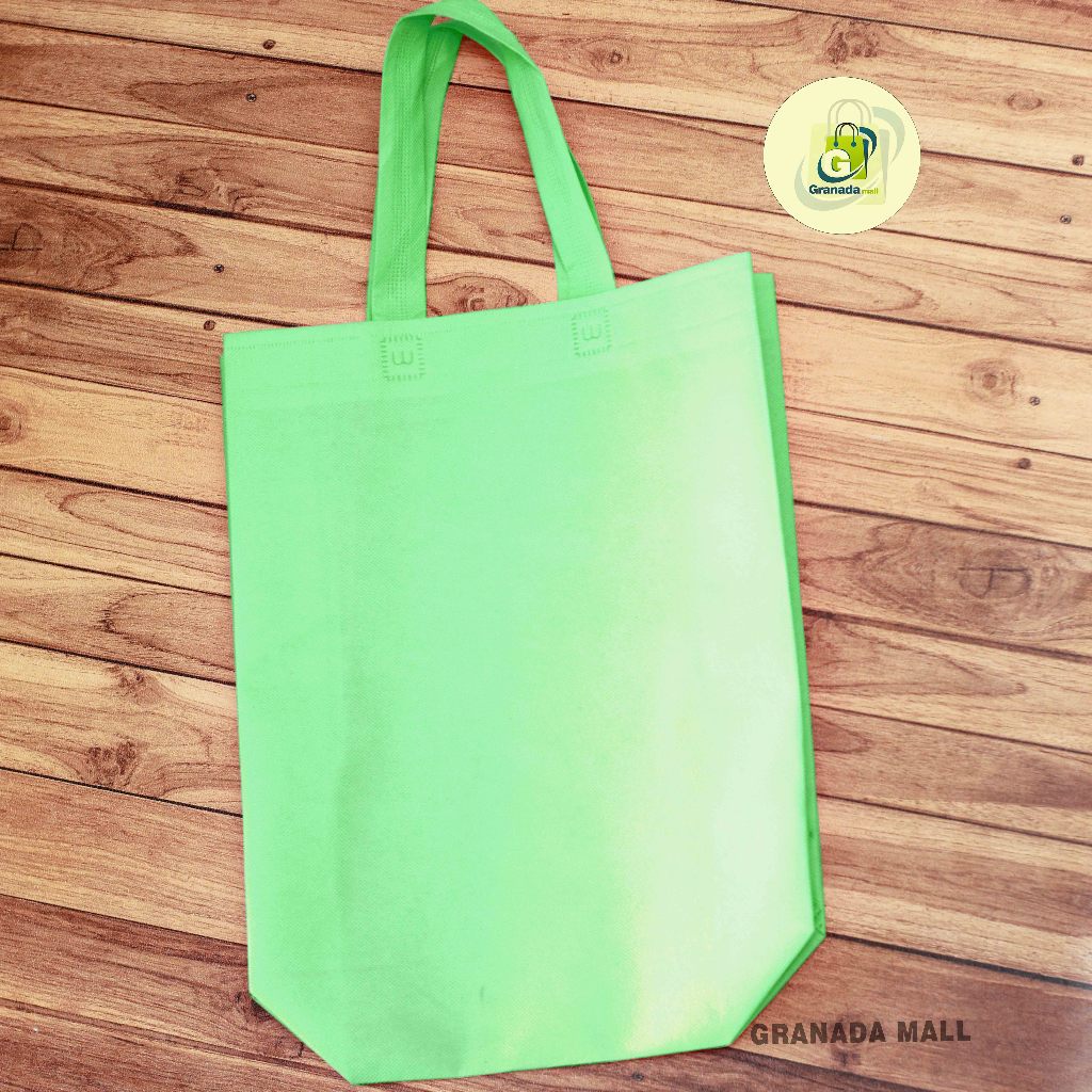 

Tas Spunbond Polos Ukuran 30 x 40 Bisa Custom Desain