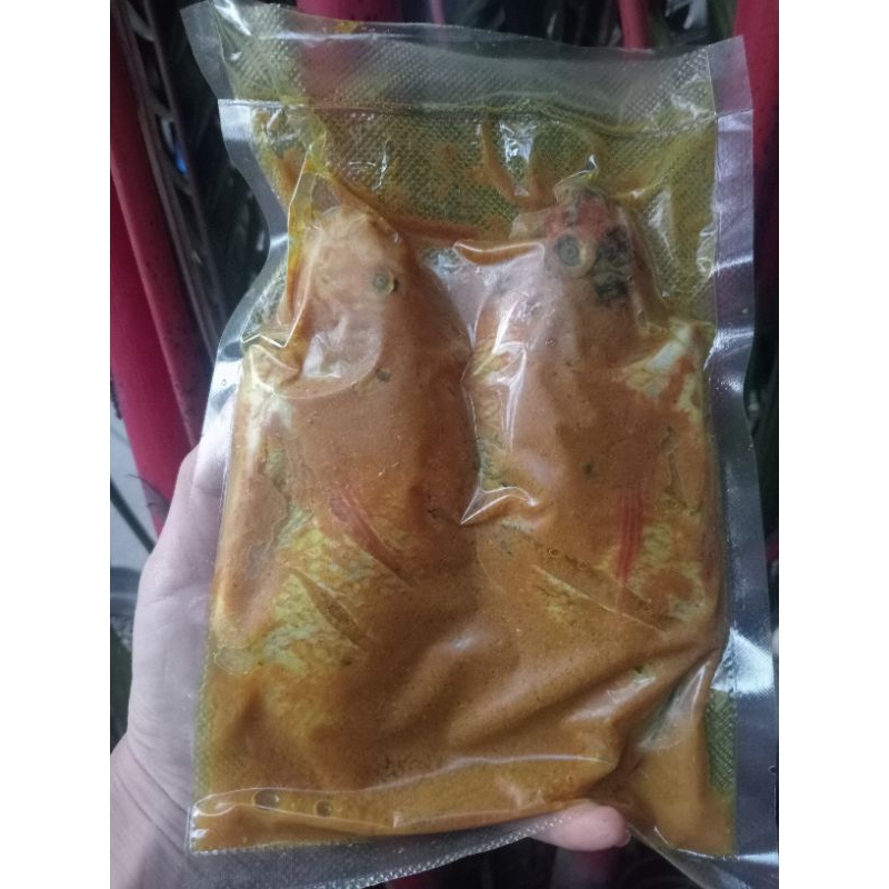 

Ikan nila bumbu kuning