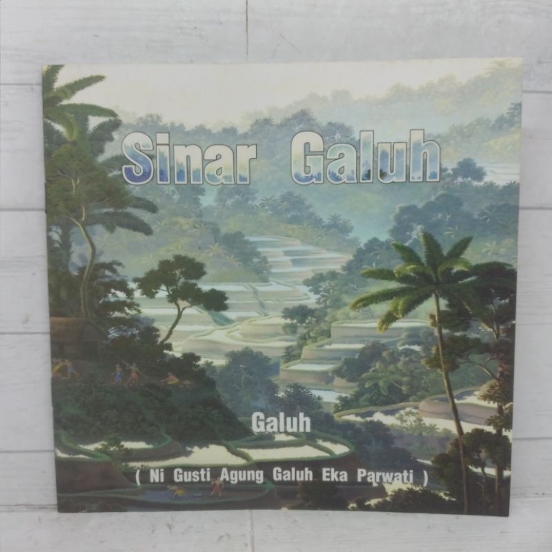 Sinar Galuh Galuh Ni Gusti Agung Galuh Eka Parwati Buku