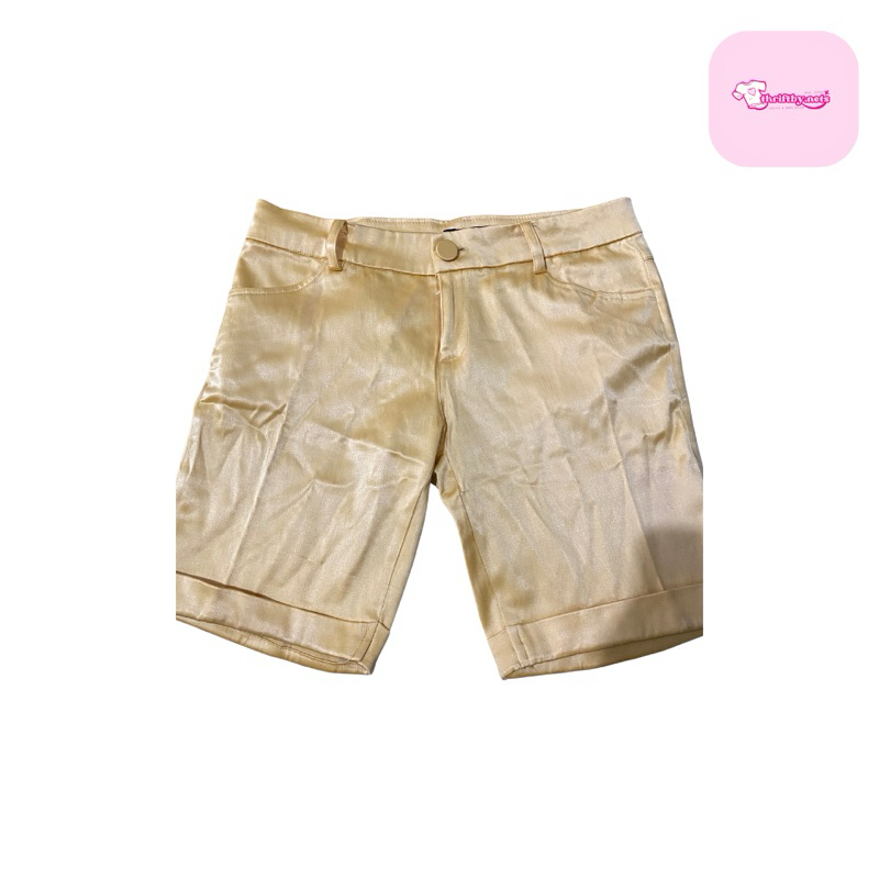 preloved celana pendek kuning sodaice