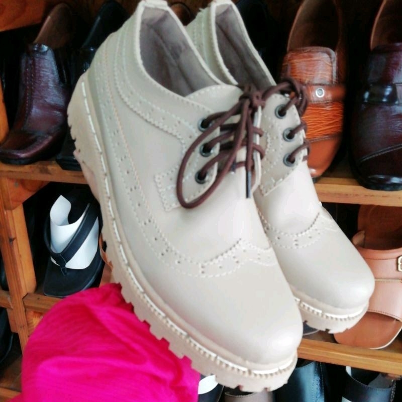 SEPATU WANITA OBARA - BIKU