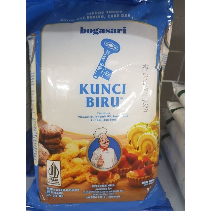 

Tepung Terigu Kunci Biru Premium 1kg