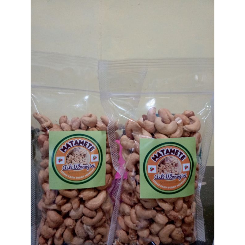 

Kacang Mete 1 Pack 200gr asli Wonogiri