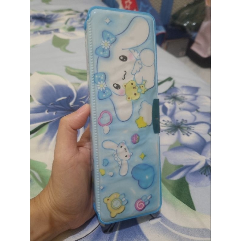 

Kotak Pensil Cinnamorol