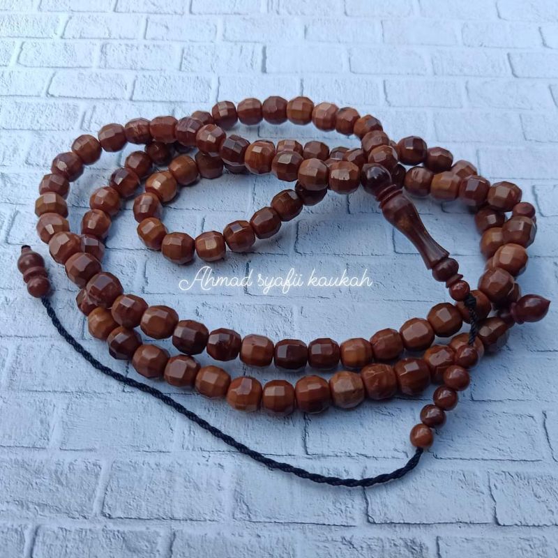 tasbih kaukah koukah asli motif Cristal cutting butiran 99 size 8 mm