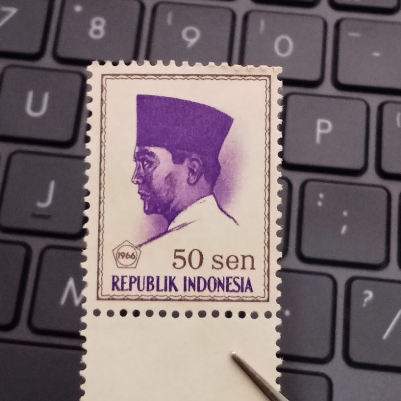 

Perangko Kuno Soekarno 50 Sen Mint - Prangko