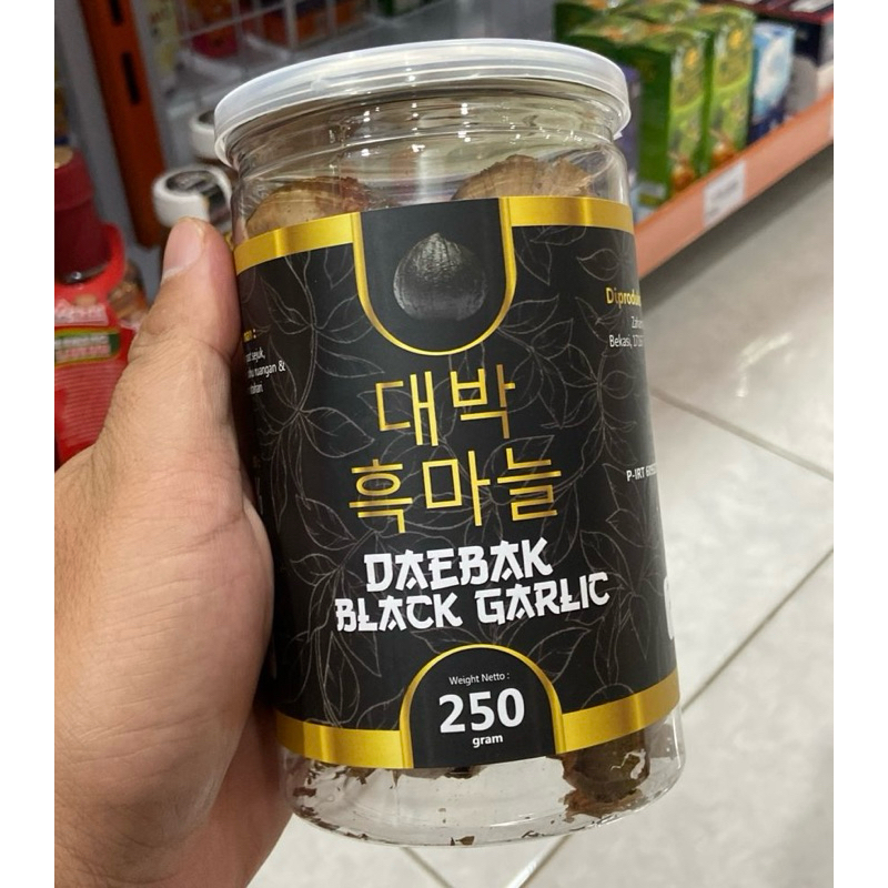 

Bawang Lanang Tunggal Black Garlic Daebak 250g