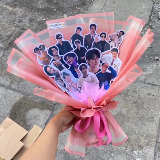 Buket Foto Polaroid Cutting Potong KPOP ANIME GIFT KADO HADIAH ULTAH FOTO BTS NCT EXO WANNAONE NCT B