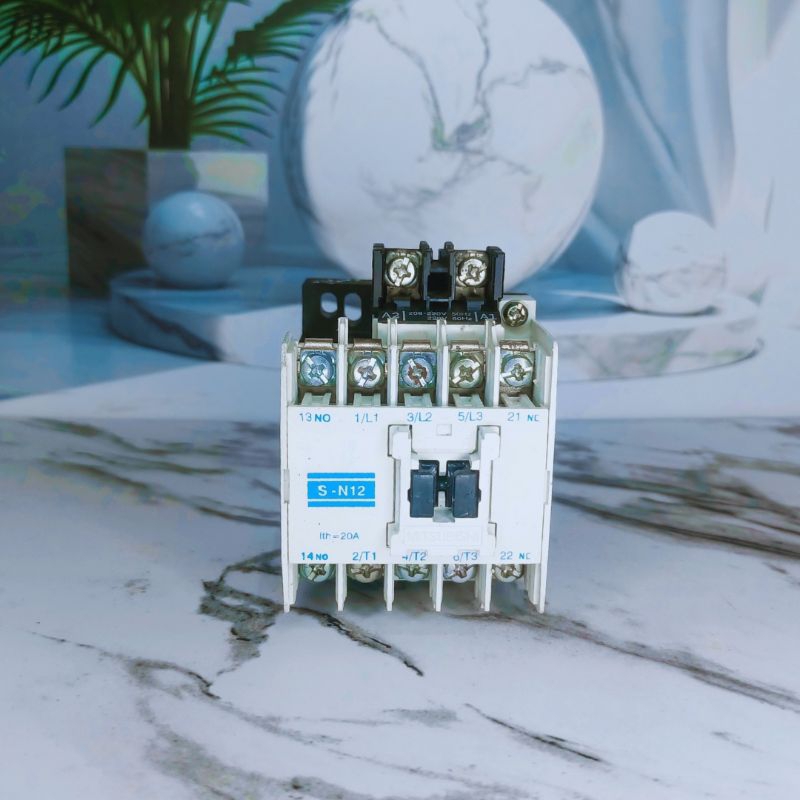 Kontaktor/Contactor sn12 sn-12 20A 220Volt