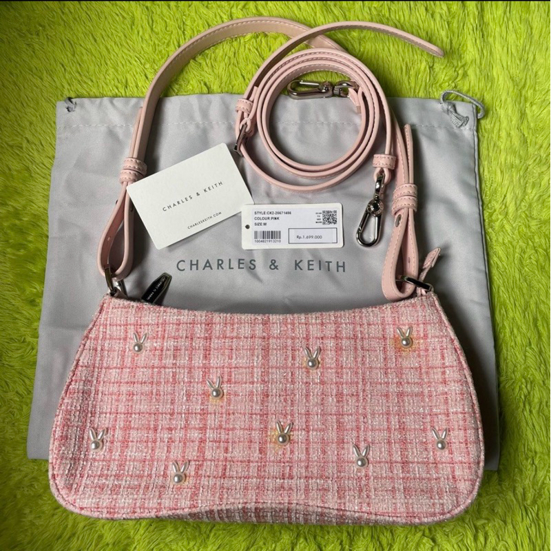 Tas Charles & Keith Bunny Tweed Shoulder Bag - Pink