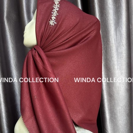 Baru Hijab Segi Empat Payet  Kerudung Segi Empat Payet Sinar Glamour  Azara  Ansania