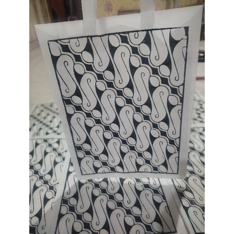 tas lukis  mewarnai spunbond motif batik