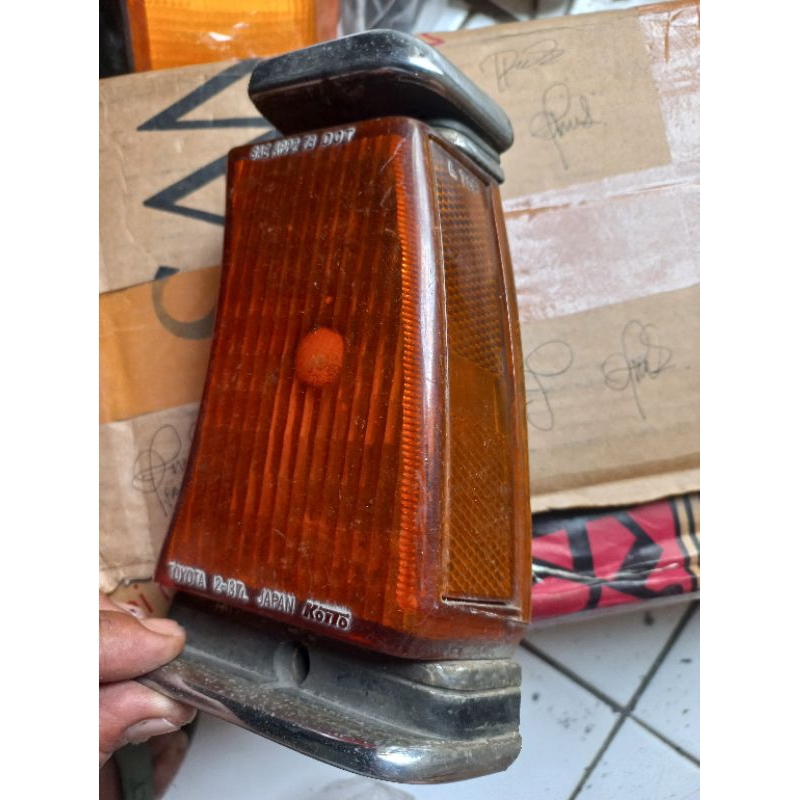 Lampu sein Corolla dx 1980 sd 1981 original