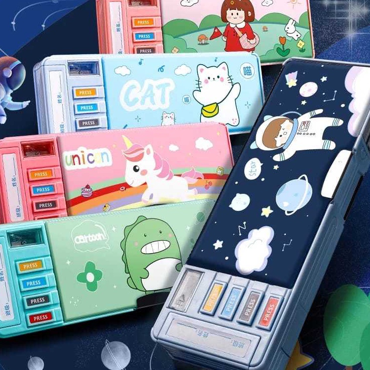 

Tempat Pensil Kotak Pensil Multifungsi Motif Anak Kartun Bahan Plastik Lapisan Ganda Aksesoris Lengkap