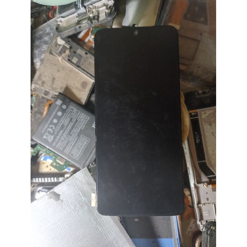 lcd satu sett seperti fto utk redmi note 11 versi yg 4g BARANG ORIGINAL alias ori(barang no minus)