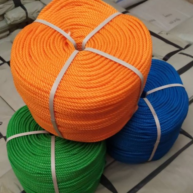 

KODE B26U Tali tambang plastik 6 mm per roll