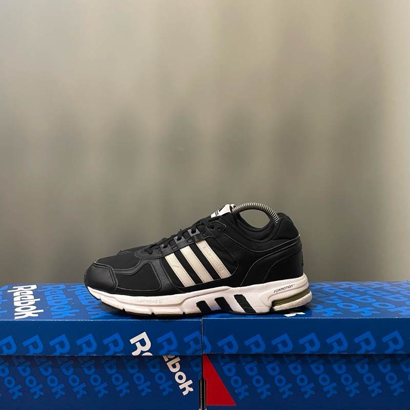 41 - Sepatu Lari Running Gym Adidas Bekas Second Adidas Equipment 10 U Black White Bekas Second