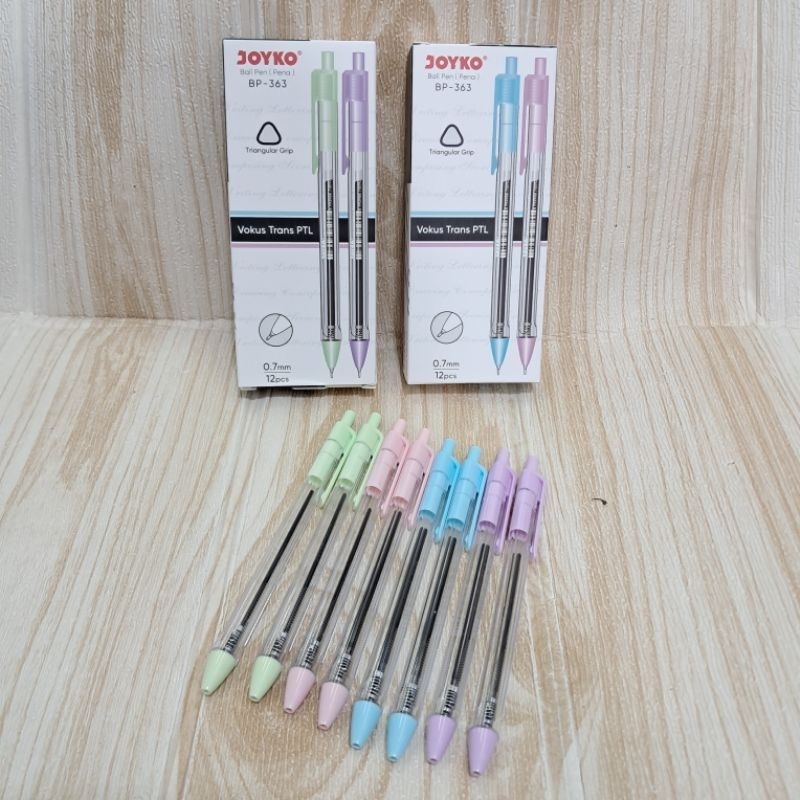 

[ 12pcs ] PULPEN JOYKO VOKUS TRANS PTL BP-363 TRIANGULAR GRIP 0.7MM