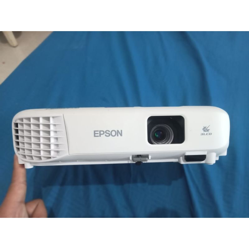 Infocus EPSON EB-e 500