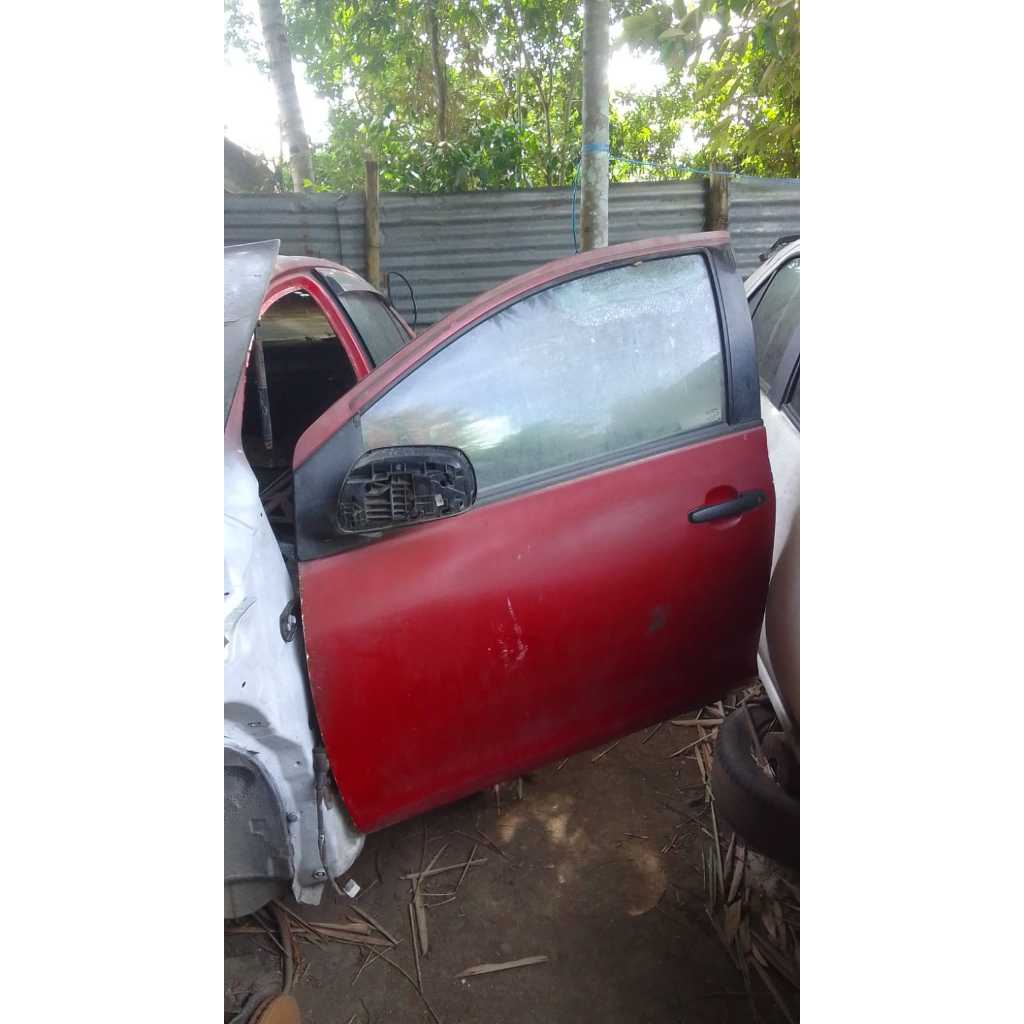 kaca pintu depan vios gen 2