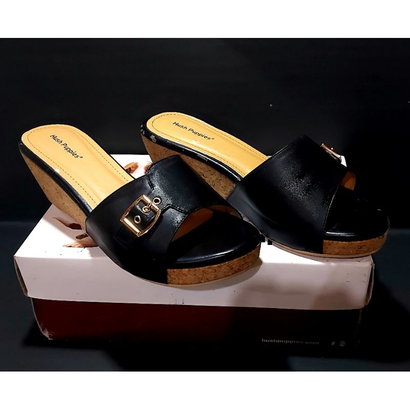 hush puppies wedges ( preloved )