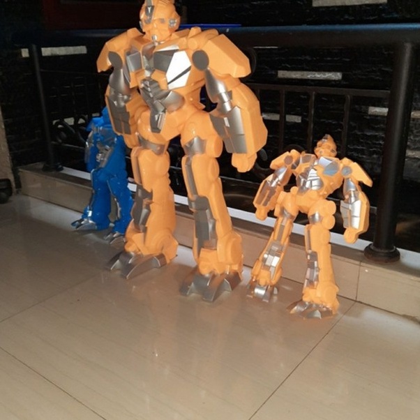 Terbatas Robot transformers bumblebee optimus prime JUMBO BESAR nyala suara