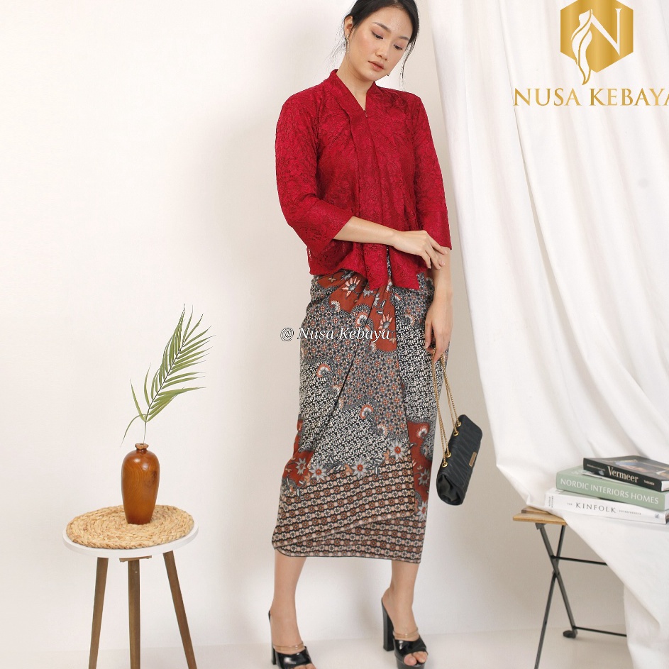 88 Setelan Kebaya Kutubaru Floy Brukat Kartini Set Rok Lilit Batik Floral Stelan Kebaya Brukat Konda