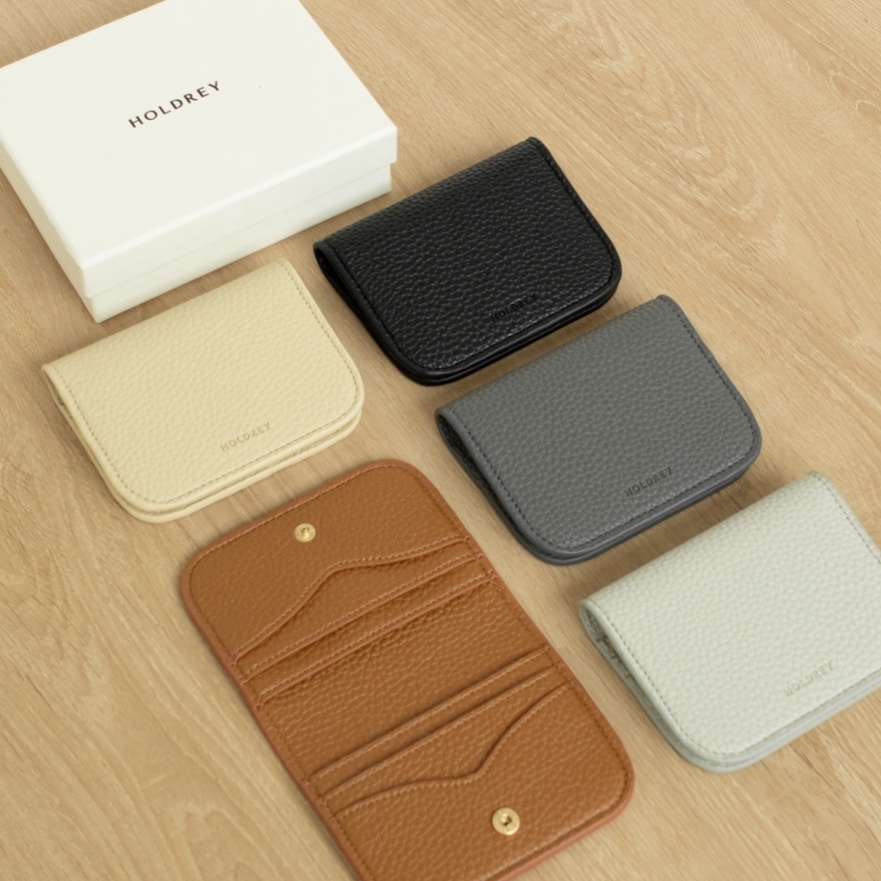 Wah HOLDREY  Eva Card Holder