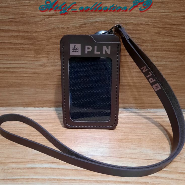 

Tempat Id Card Kulit Holder Id Card Kulit Kalung