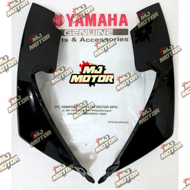 COVER SAMPING LAMPU DEPAN KANAN KIRI R15 VVA V3 HITAM GLOSSY BK6-F172H-00-P1 BK6-F172G-00-P1 ORIGINA