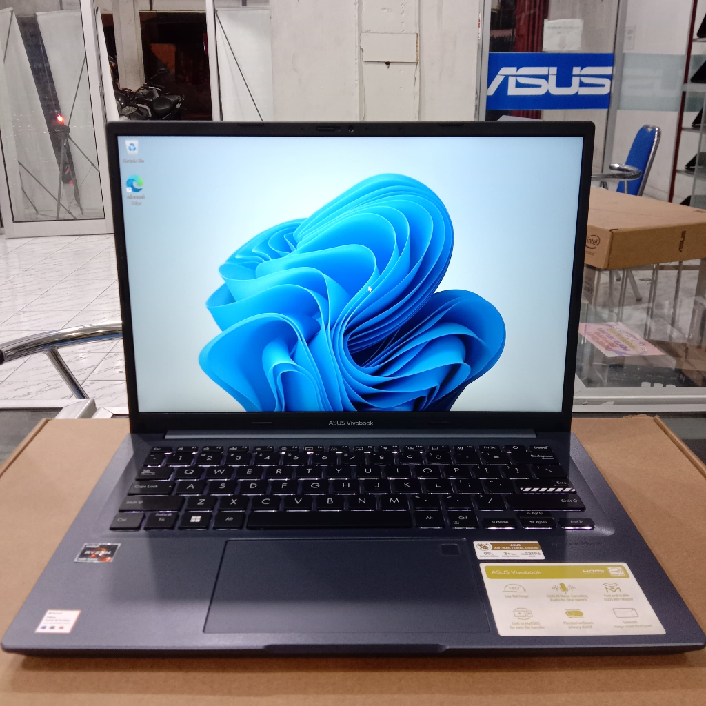 Laptop Asus VivoBook M1403Q AMD Ryzen 7 5800H Ram 16 Gb SSD 512 Gb