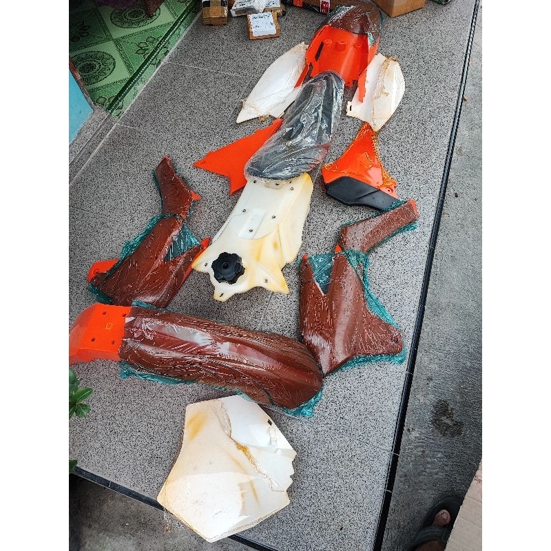 BODY KIT COVER SET KTM250 RANGKA DOBEL / DELTABOX KTM 250 IMPORT