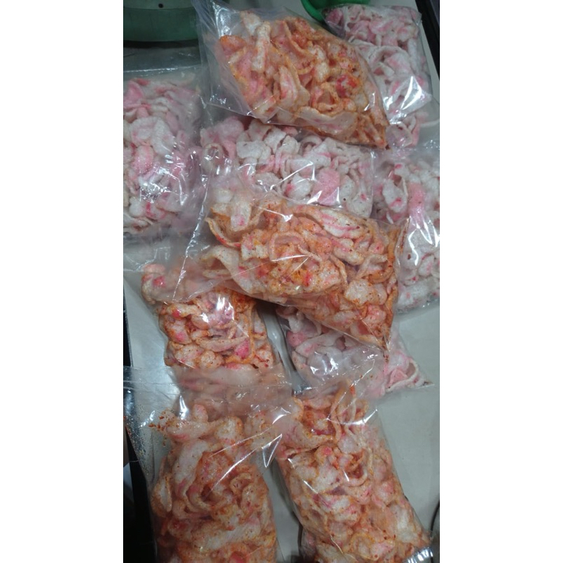 

Kerupuk usek khas paninggaran pekalongan