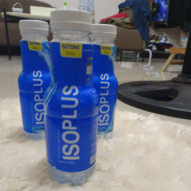 

minuman isotonik isoplus 350ml