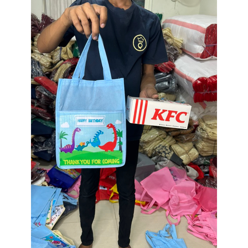 

TAS ULTAH KFC/MCD/SNACK 20x14x26-+