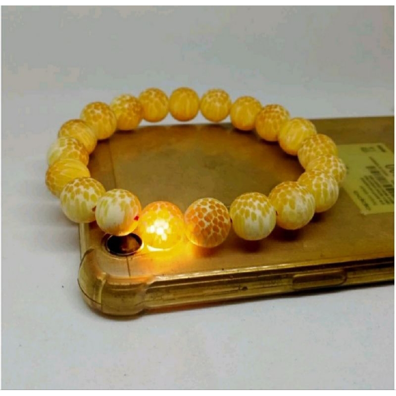 Gelang Kayu Liwung Macan Putih