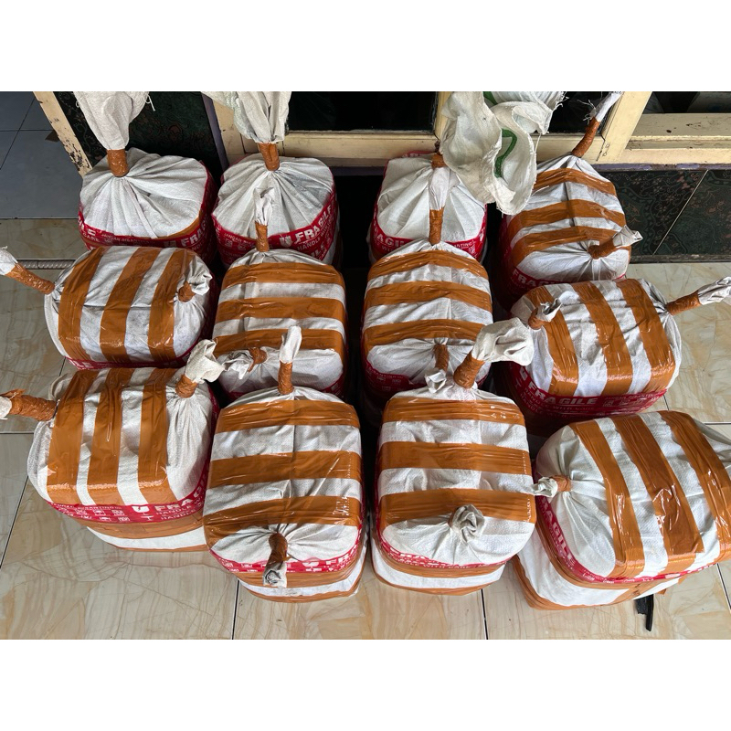 

MADU MENTAH RANDU MASTER, 15kg