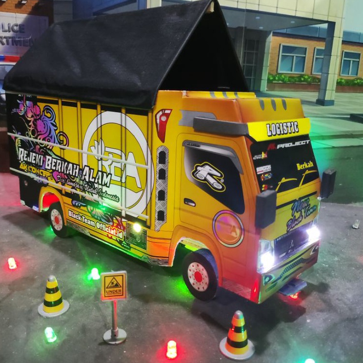 Truk Oleng Miniatur Kayu Asli Full Variasi New Tawakal 5 Putih Lampu Kelap Kelip Terpal Roda Kayu Ma