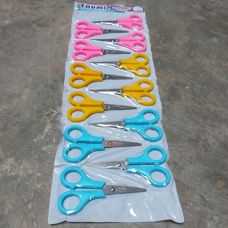 

GUNTING KECIL YOUMI 1 WARNA MURAH TAJAM DAN TAHAN LAMA
