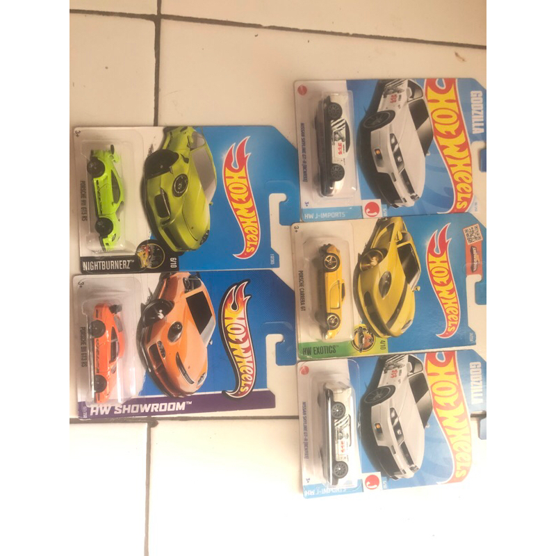 Hotwheels porsche & nissan r32 paket murah
