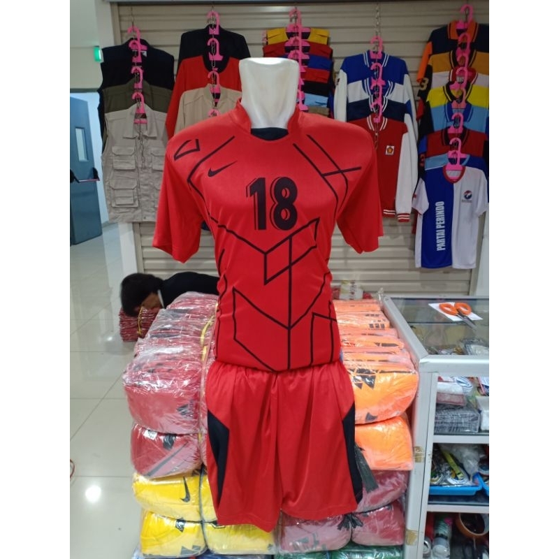 Kostum Bola satu tim 18 stel