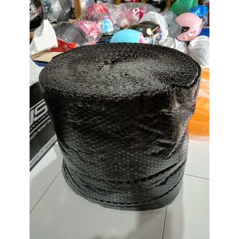 

Bubble wrap untuk tambahan packing