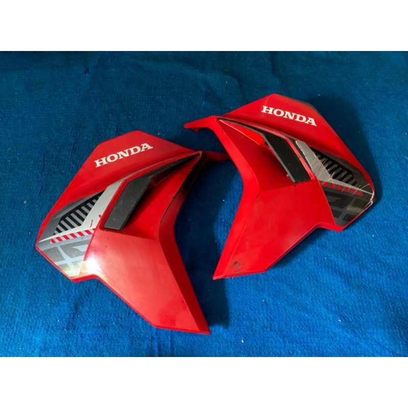 Cover sayap pipi depan kanan kiri honda vario 125 new led 2023-2024 original