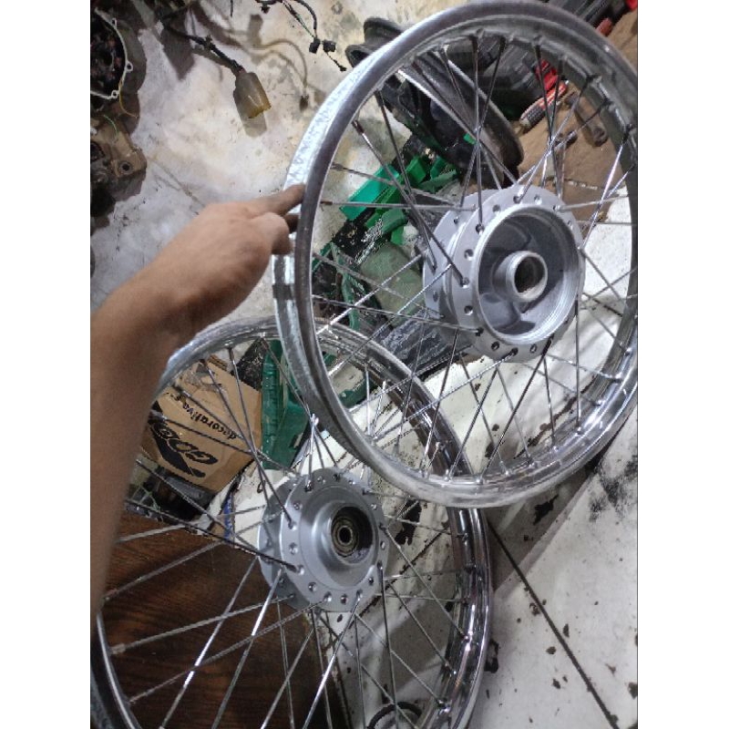 velg jari-jari ring'17 STD 1set D/B Supra fit new Revo lama Supra fit lama { second berkualitas }