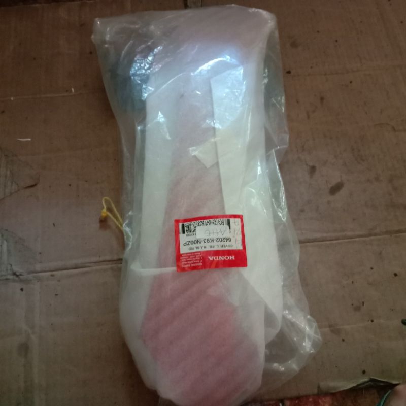 sayap kiri Scoopy 2017-2019 merah doff