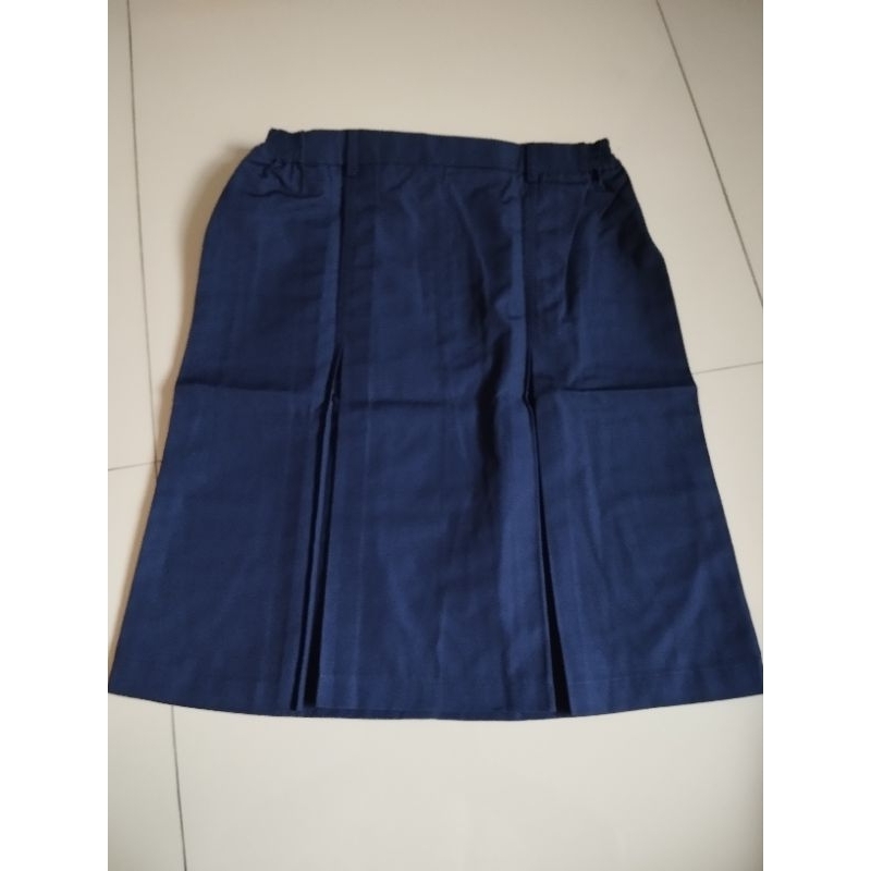 rok pendek biru smp